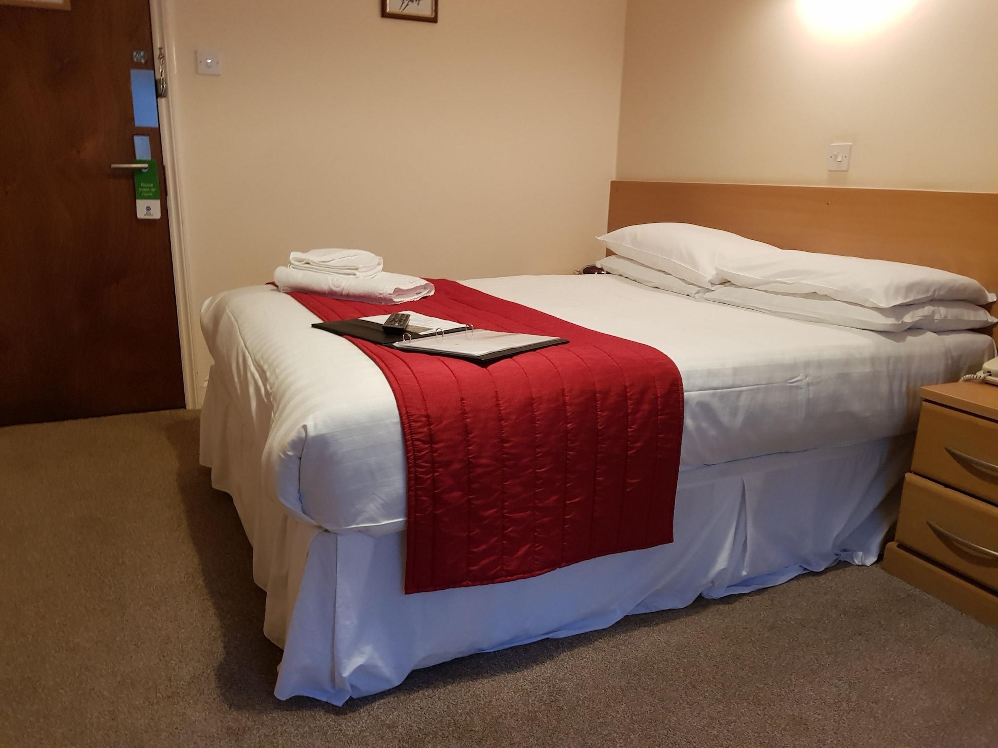 The Cedars Hotel Stowmarket Dış mekan fotoğraf